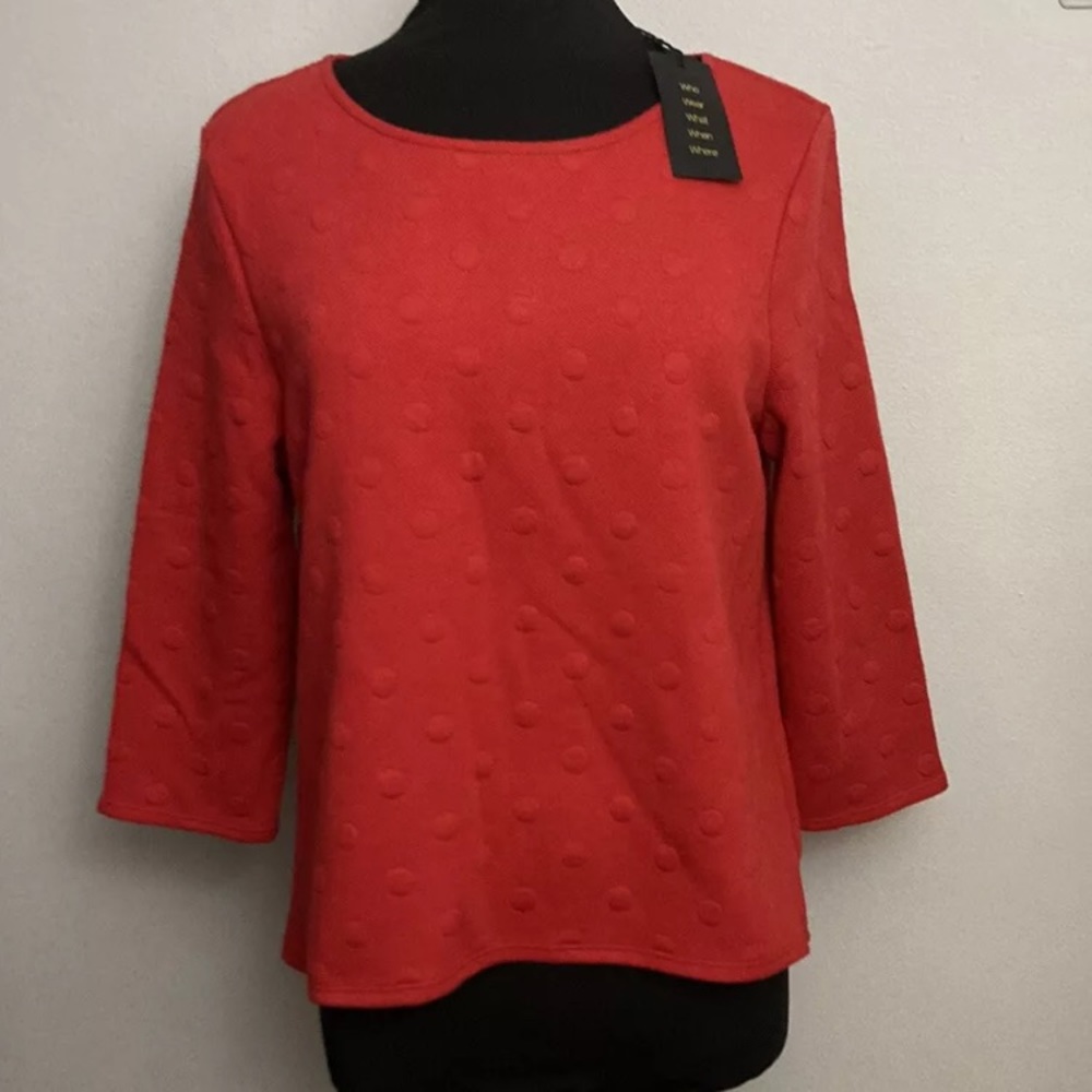 8-23 W5 red sweater textured dots Large NWT